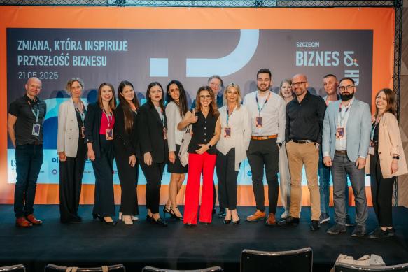 Zdjęcie prelegentów i organizatorów Szczecin Biznes&HR 2025